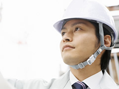 AM8:00～　現場で朝礼し、作業開始